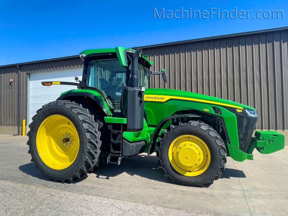 John Deere 8R 230