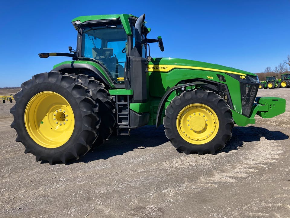 John Deere 8R 250