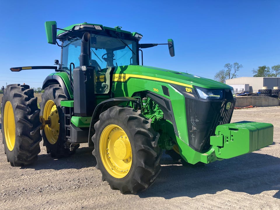 John Deere 8R 250