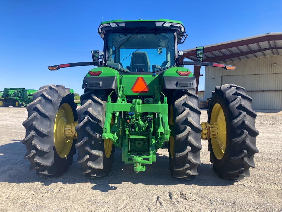 John Deere 8R 250