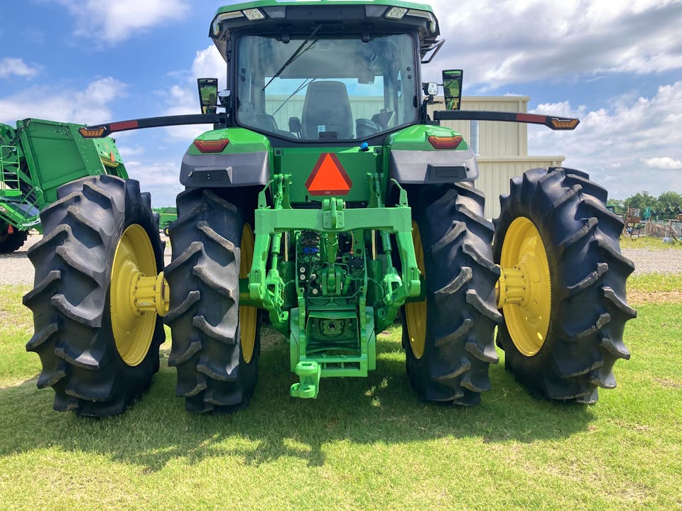 John Deere 8R 250