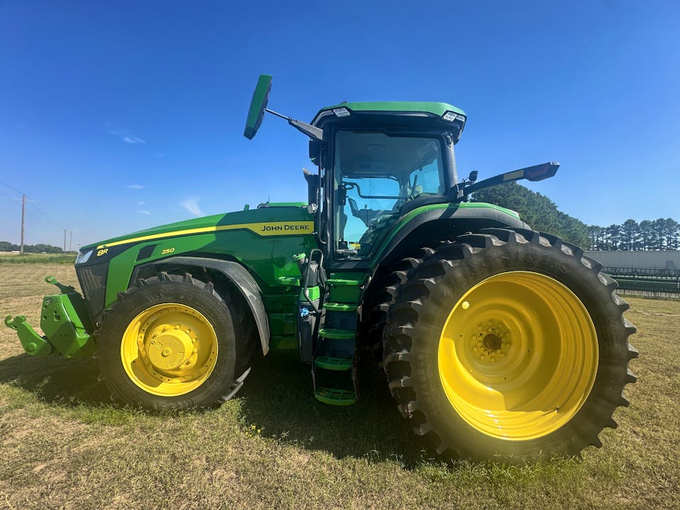 John Deere 8R 250