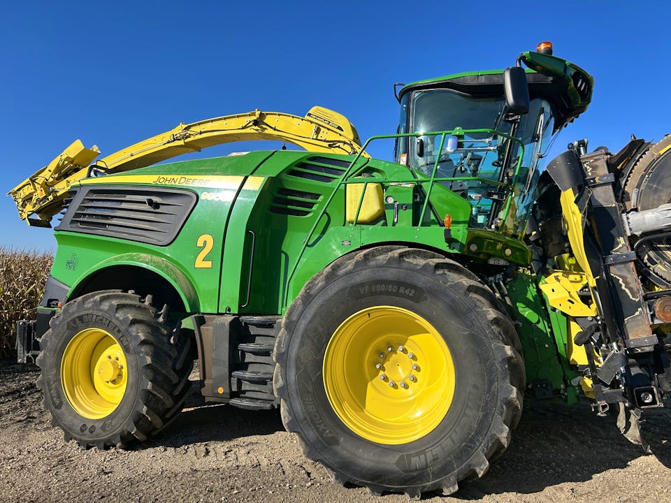 John Deere 9900