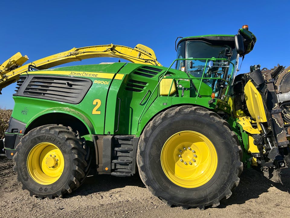 John Deere 9900