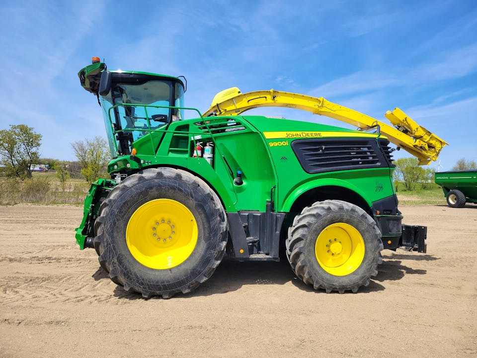 John Deere 9900
