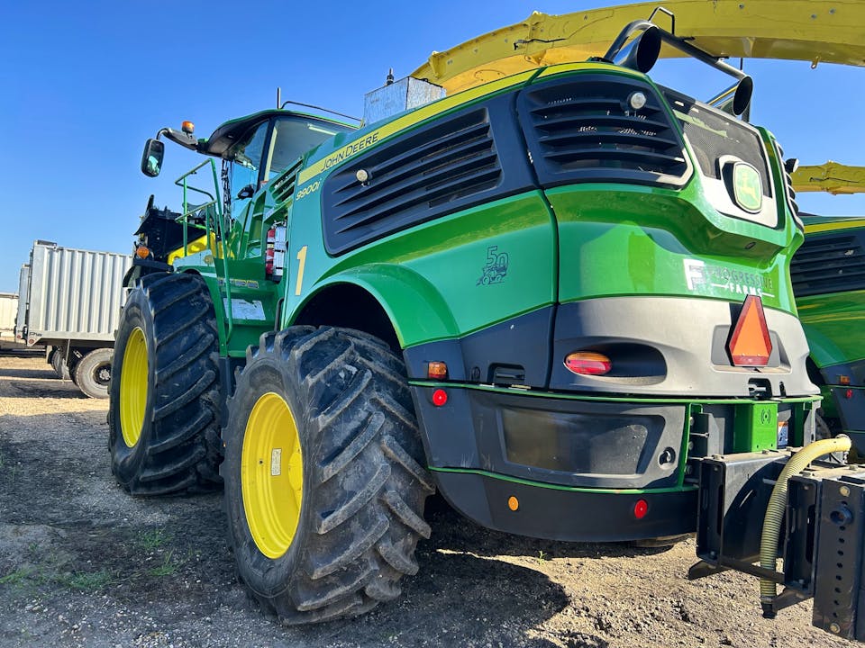 John Deere 9900