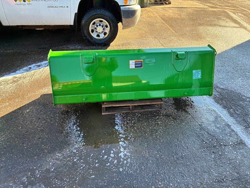 John Deere BW17029 73" BUCKET CUT CARRIER FOR 3 AND 4 SERIES LOADER