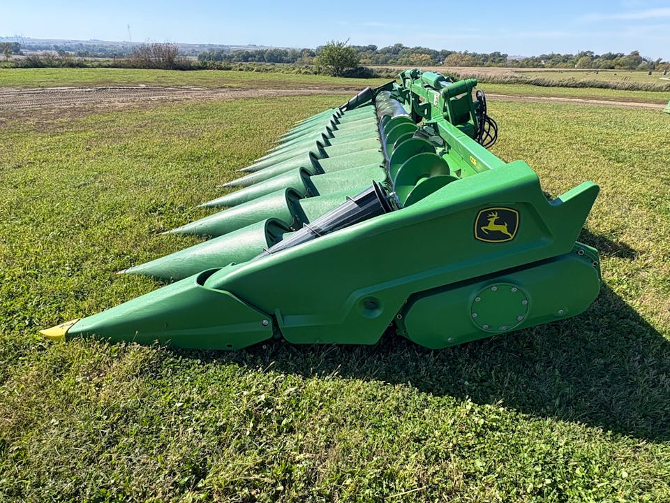 John Deere C12F