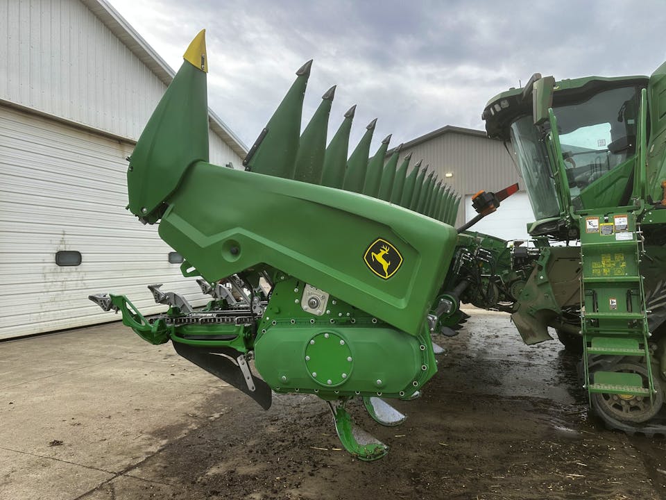 John Deere C18R
