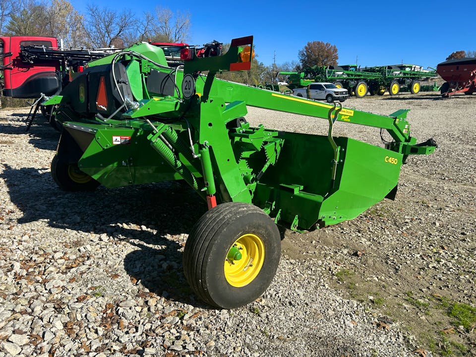 John Deere C450
