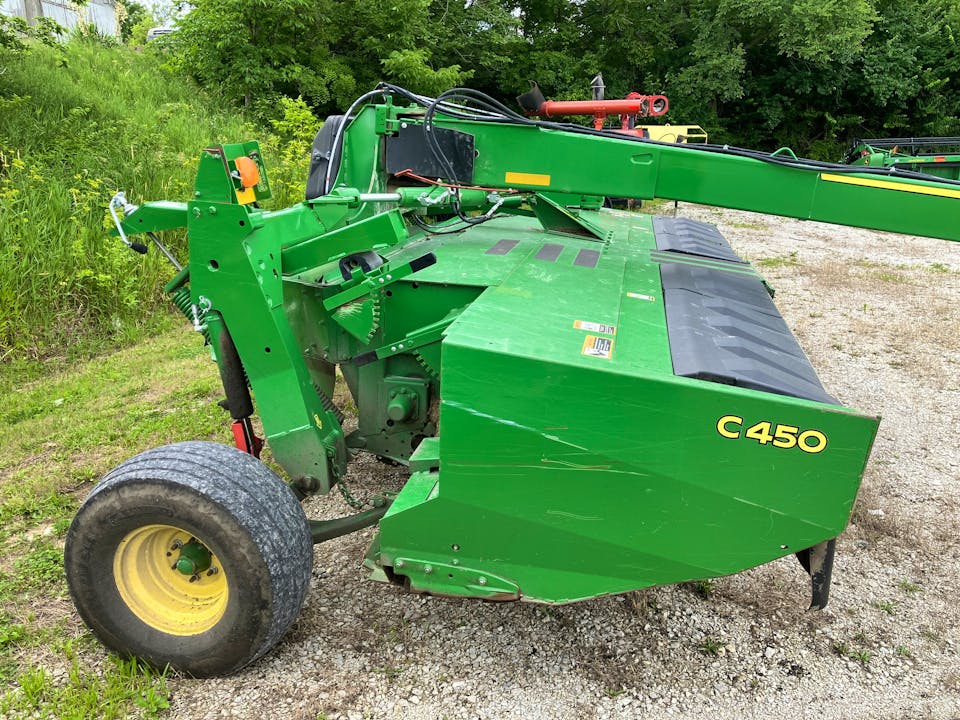 John Deere C450