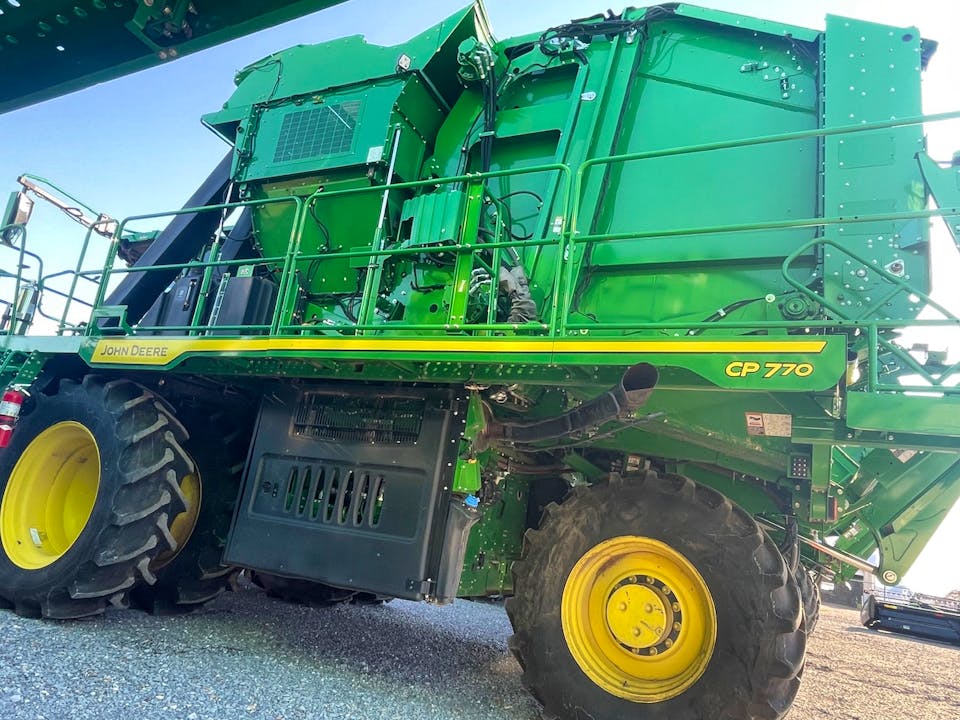 John Deere CP770