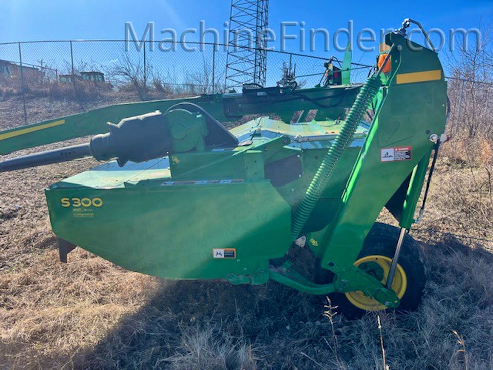 John Deere S300