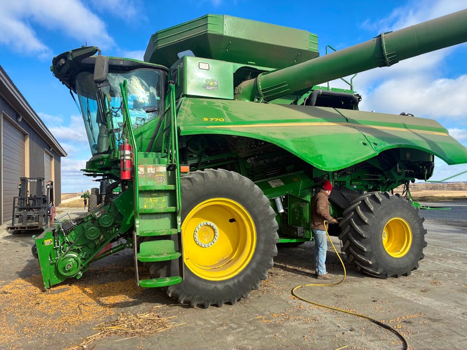 John Deere S770