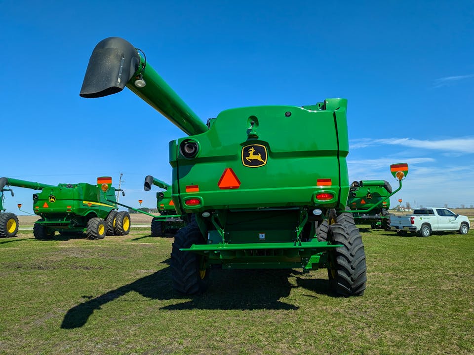 John Deere S770