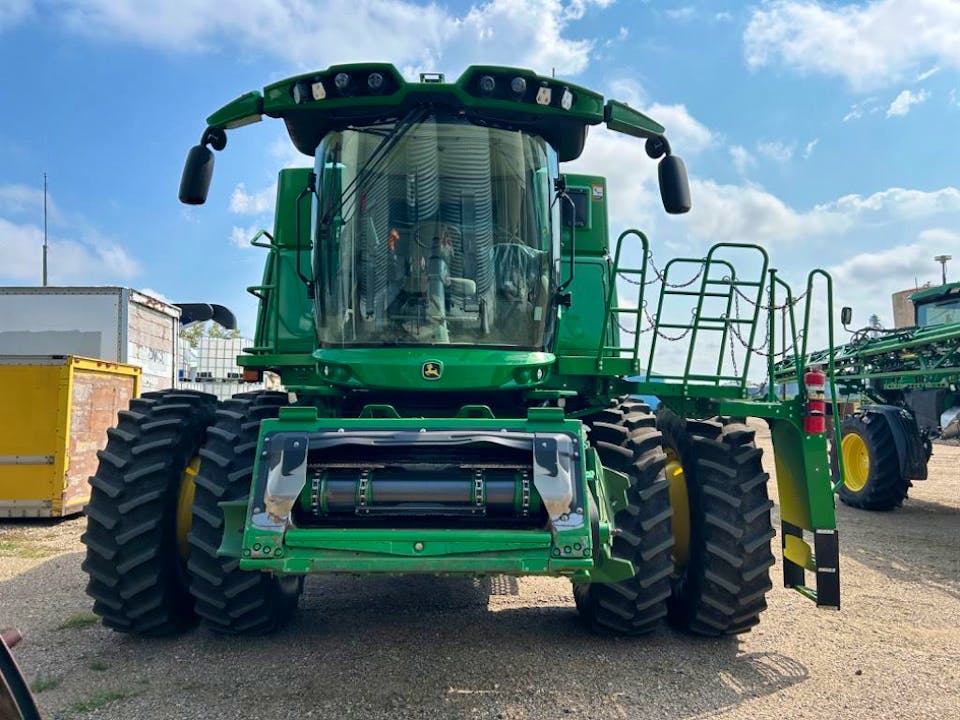 John Deere S770