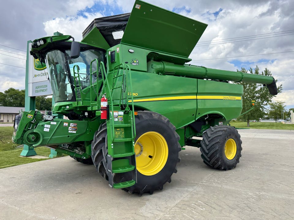 John Deere S780