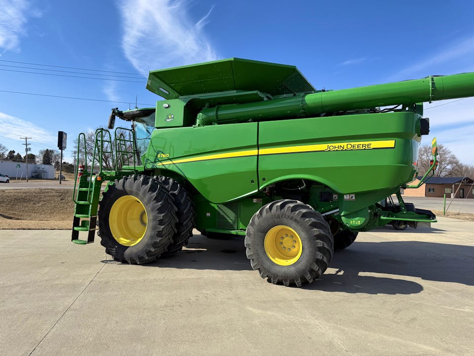 John Deere S780