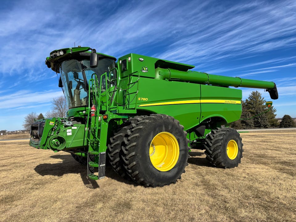 John Deere S780