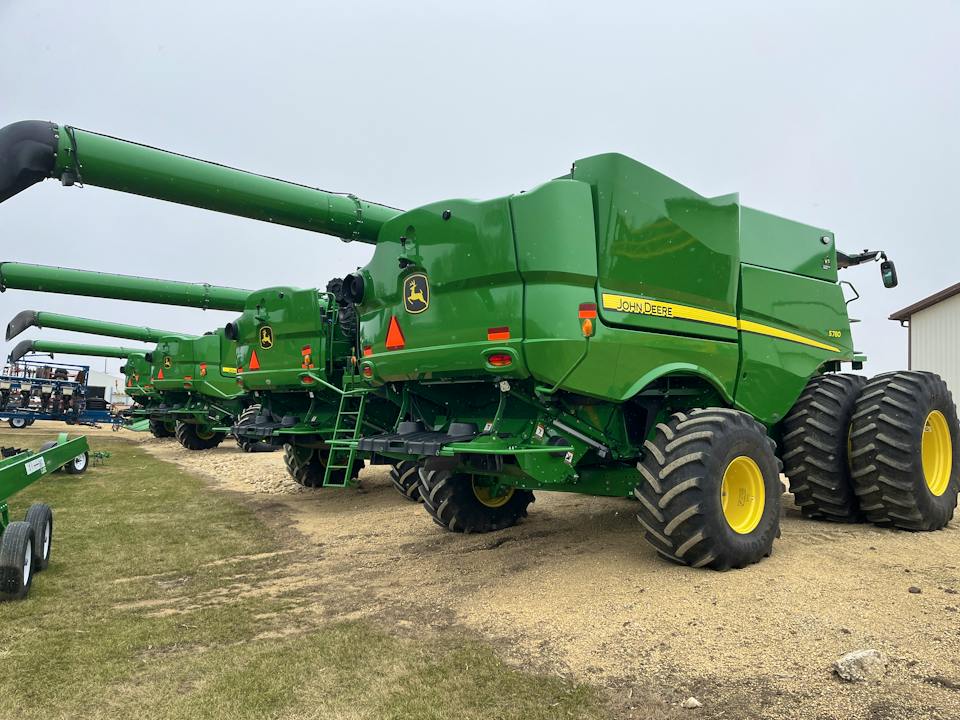 John Deere S780
