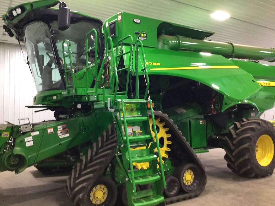 John Deere S780