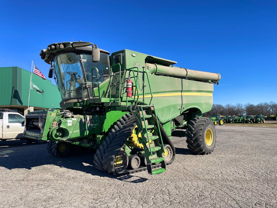 John Deere S780