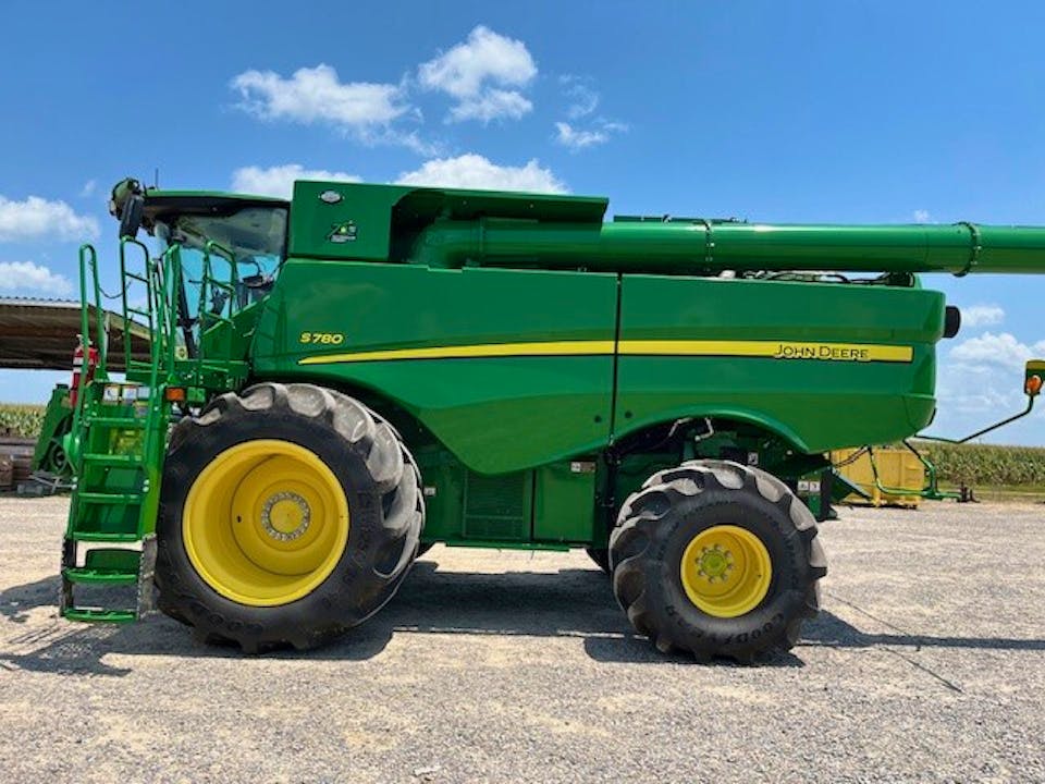 John Deere S780