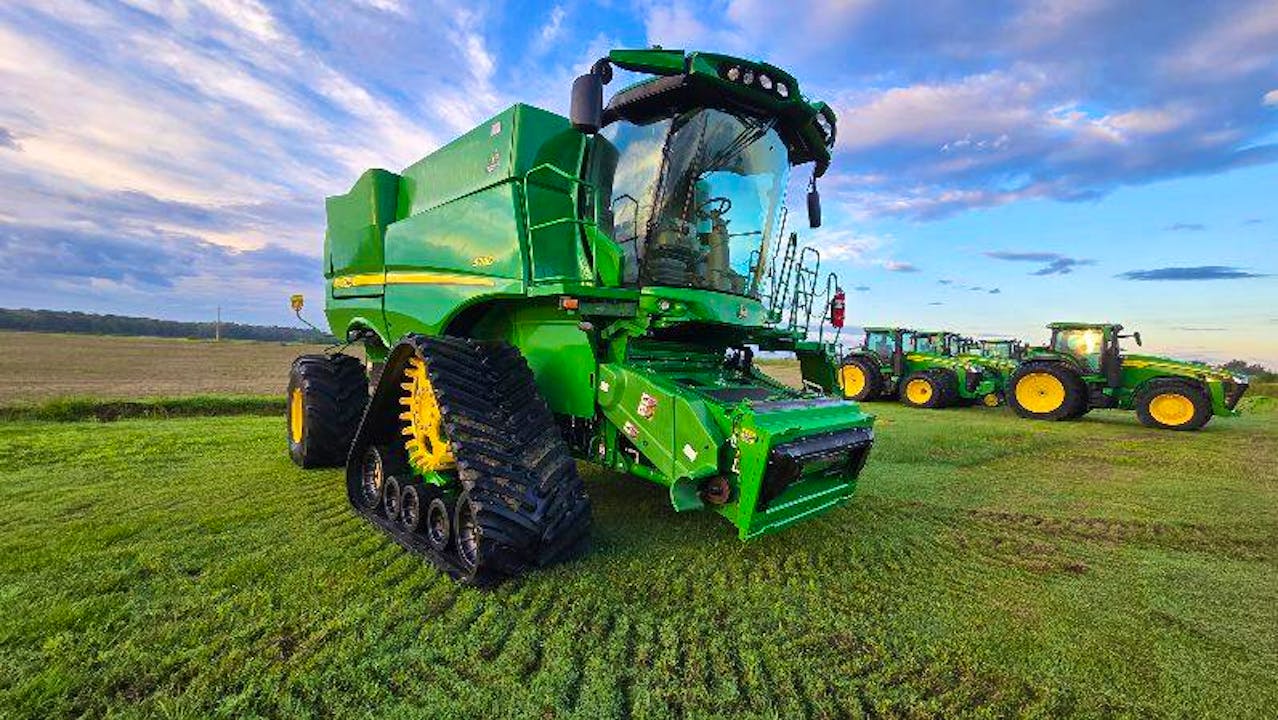 John Deere S780