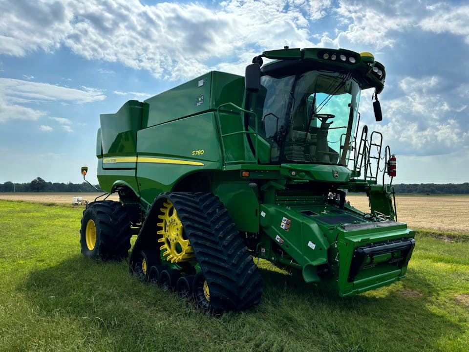 John Deere S780