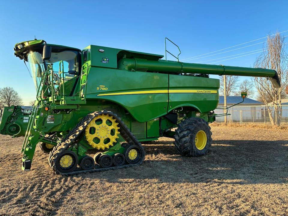 John Deere S780