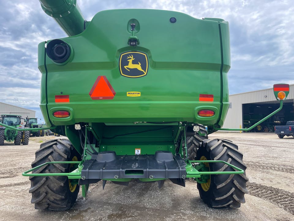 John Deere S790