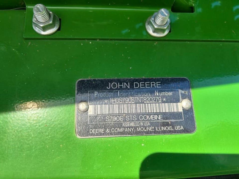John Deere S790