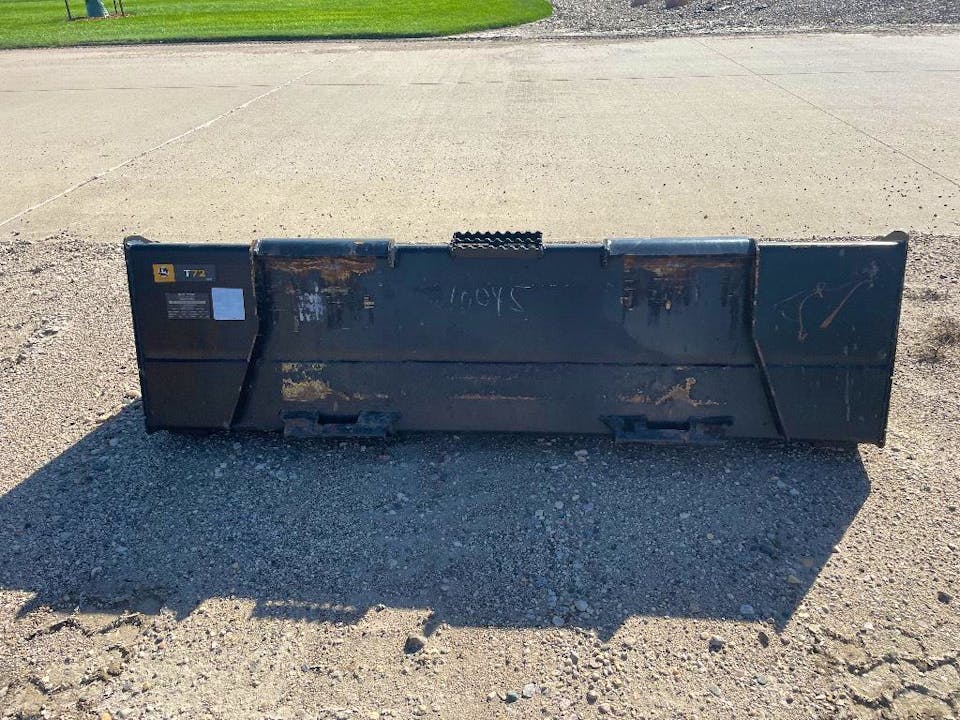 John Deere T72