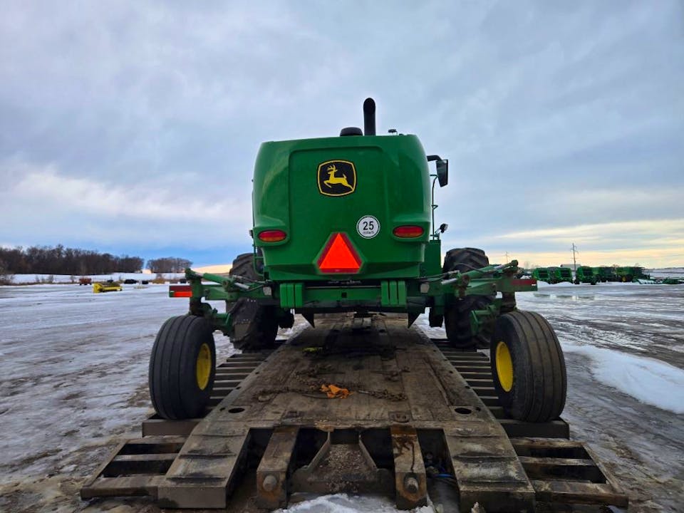 John Deere W235R