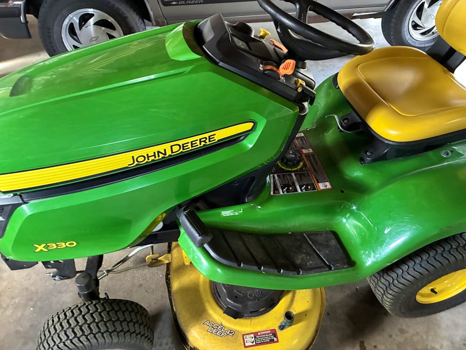 John Deere X330