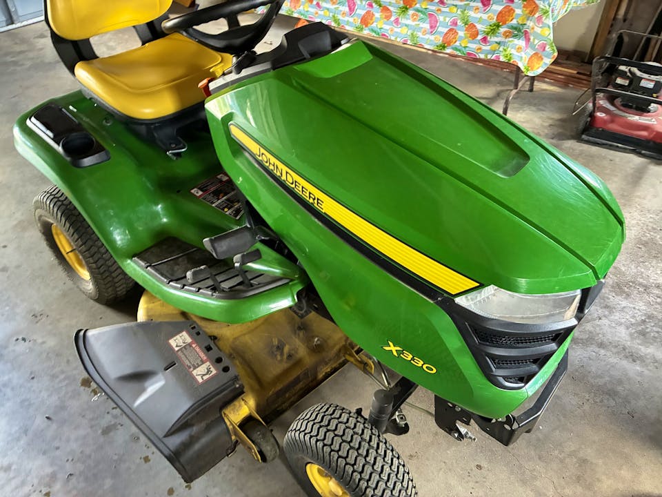 John Deere X330