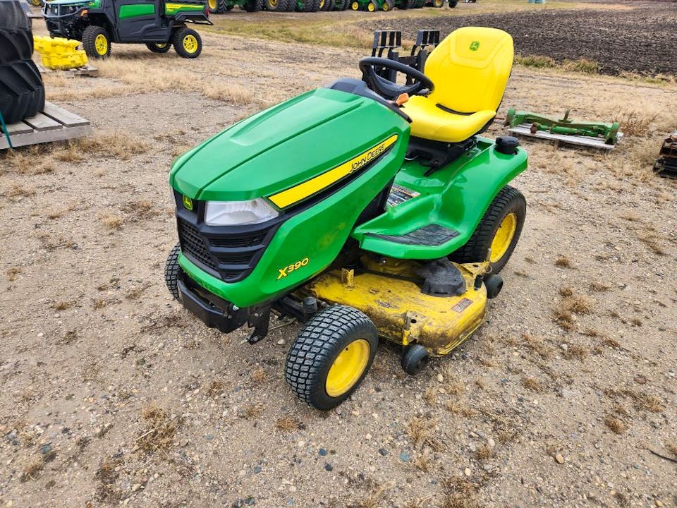 John Deere X390