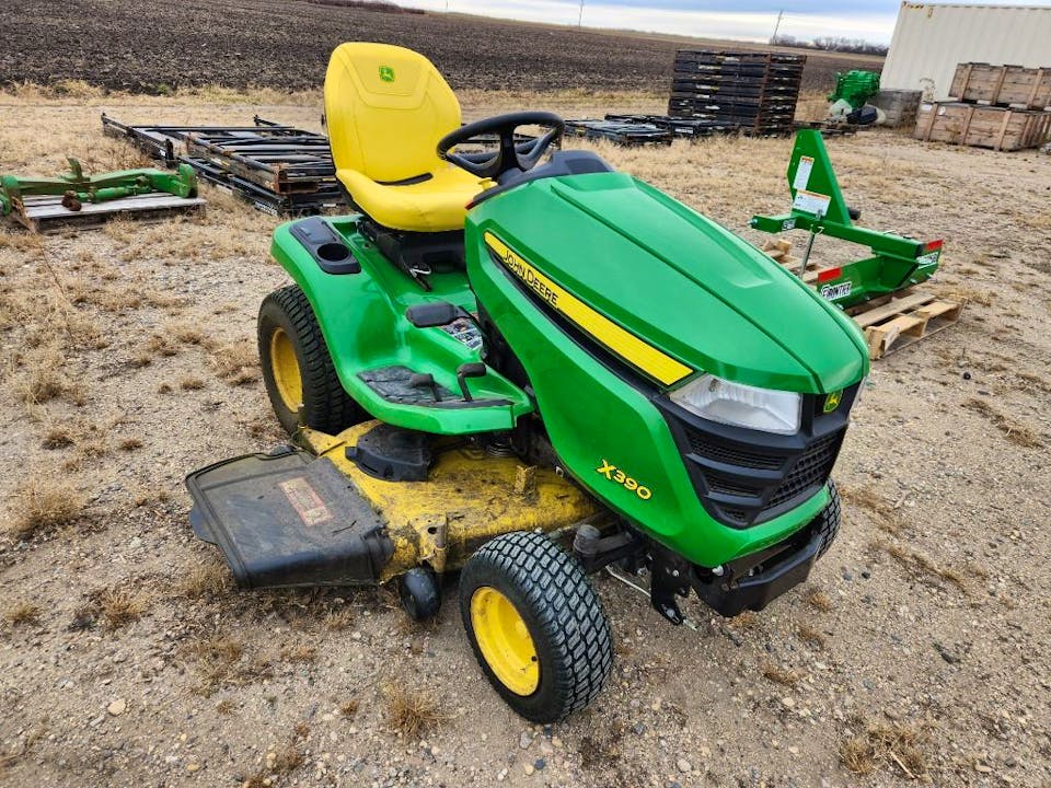 John Deere X390