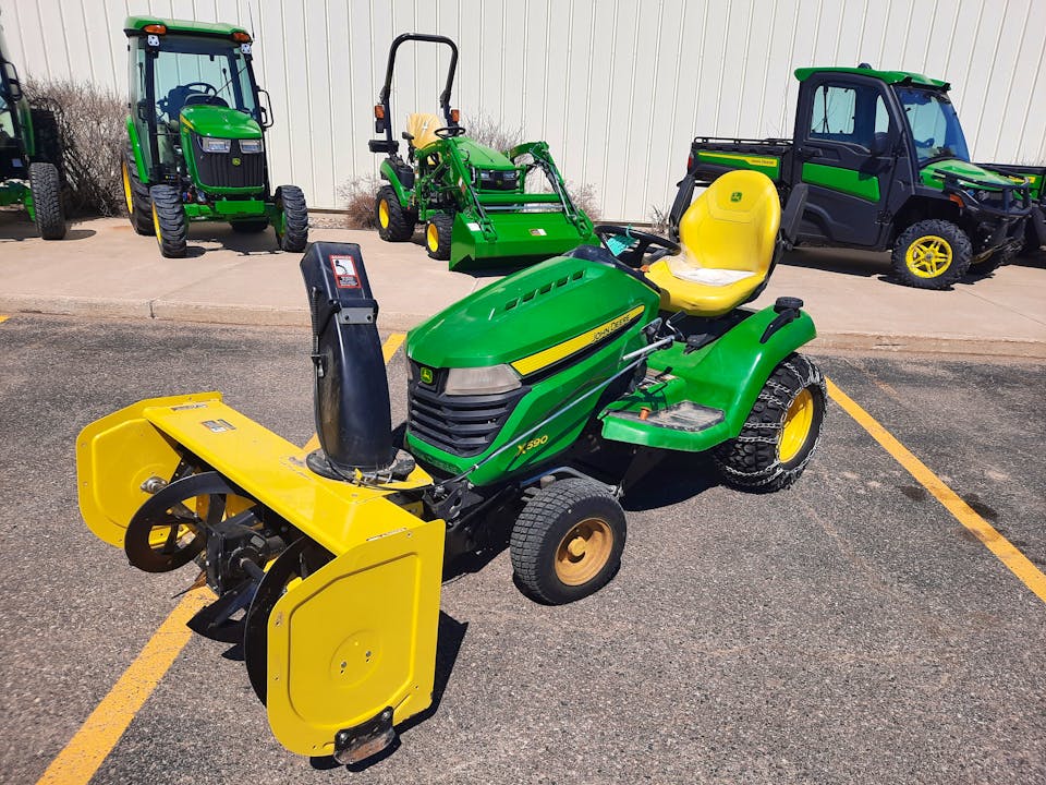 John Deere X590
