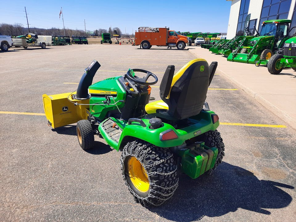 John Deere X590