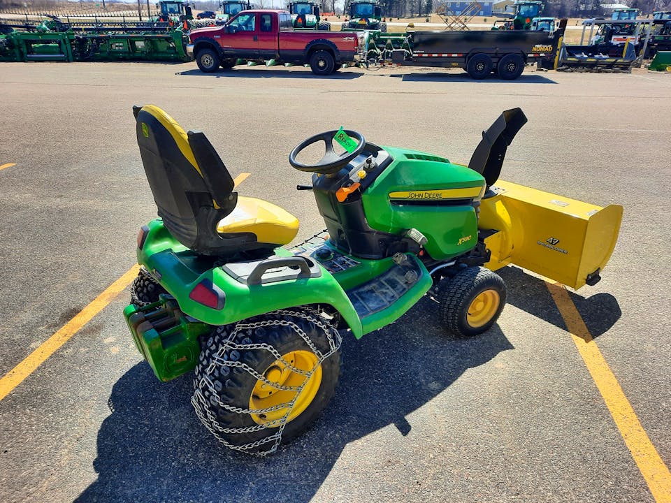 John Deere X590