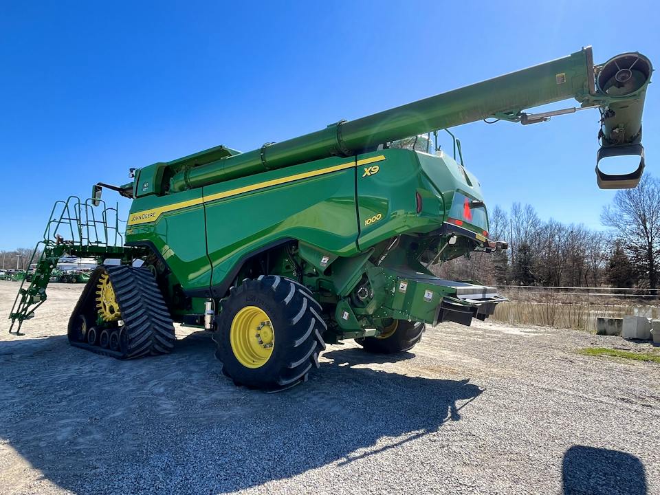 John Deere X9 1000