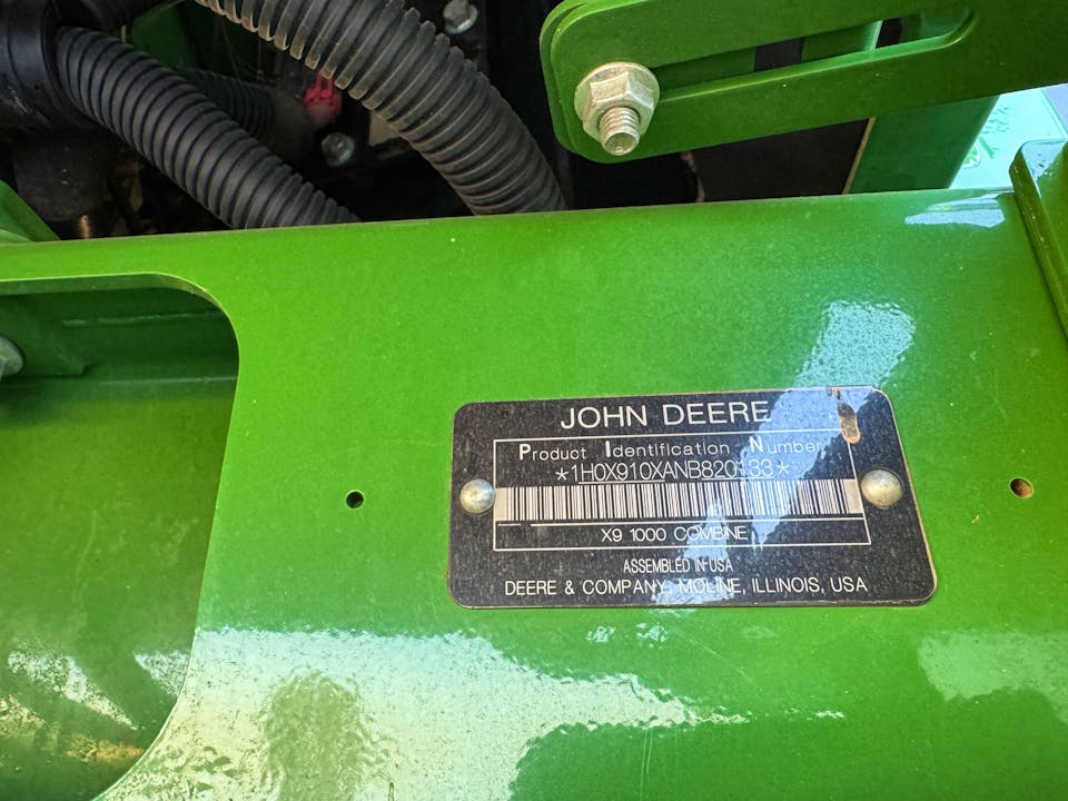 John Deere X9 1000