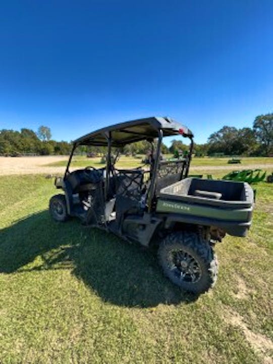 John Deere XUV590M