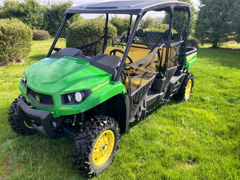John Deere XUV590M S4