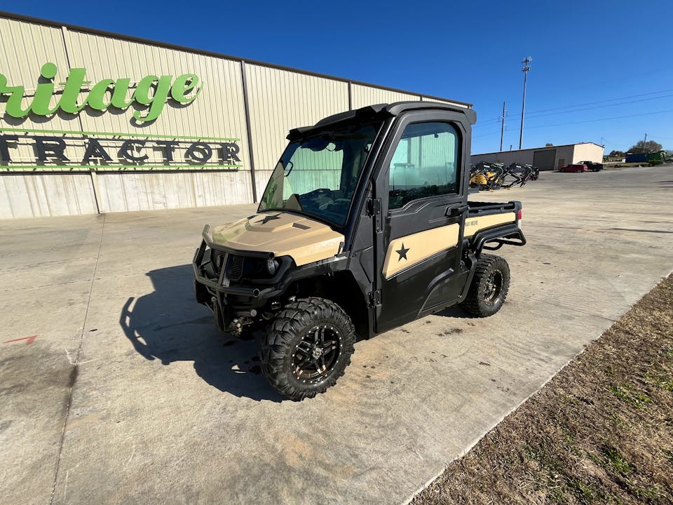 John Deere XUV835M