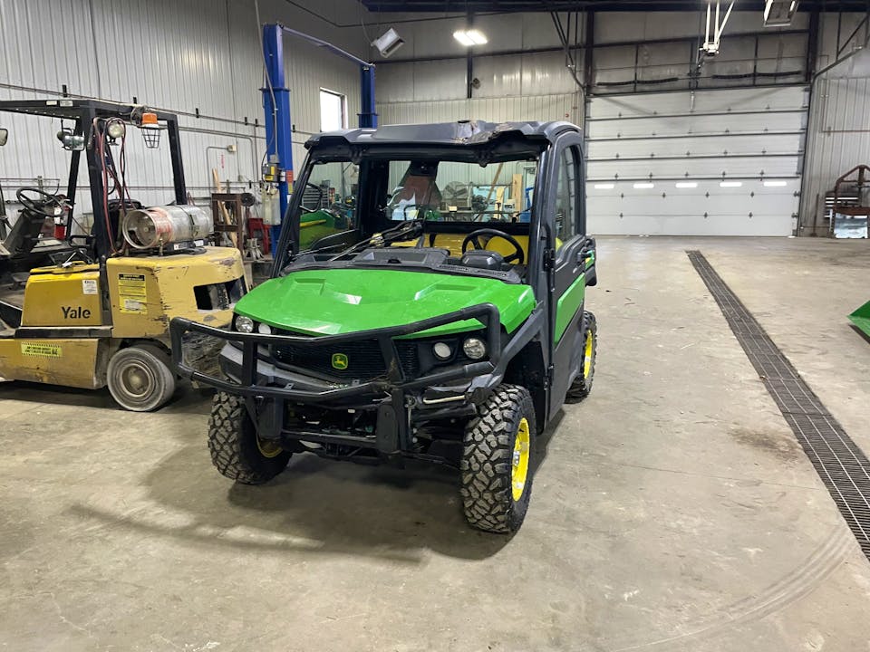 John Deere XUV835M