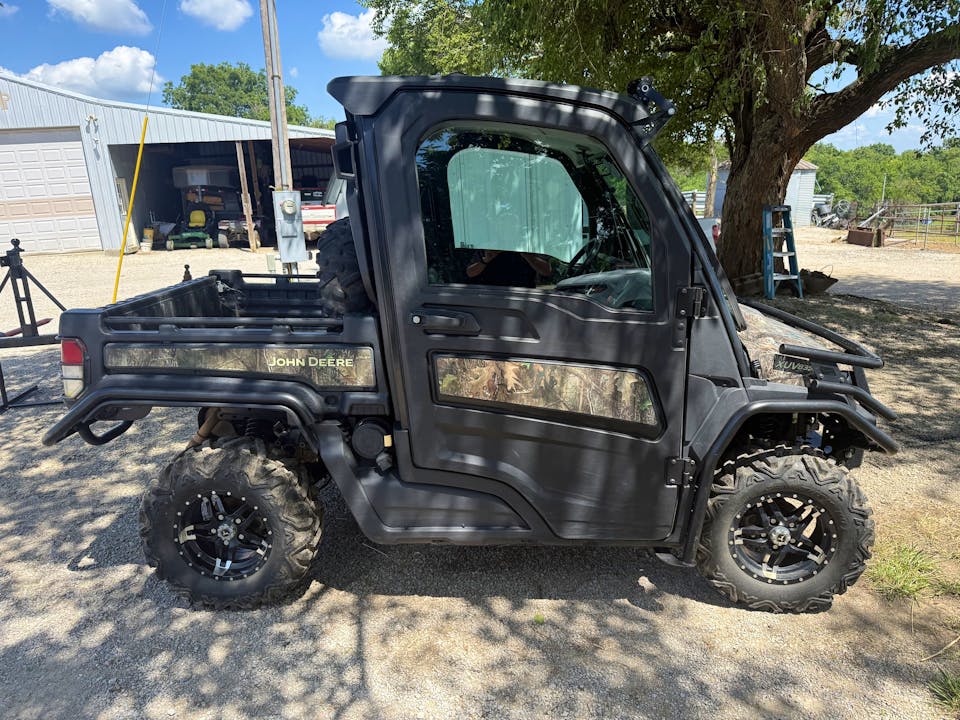 John Deere XUV835M