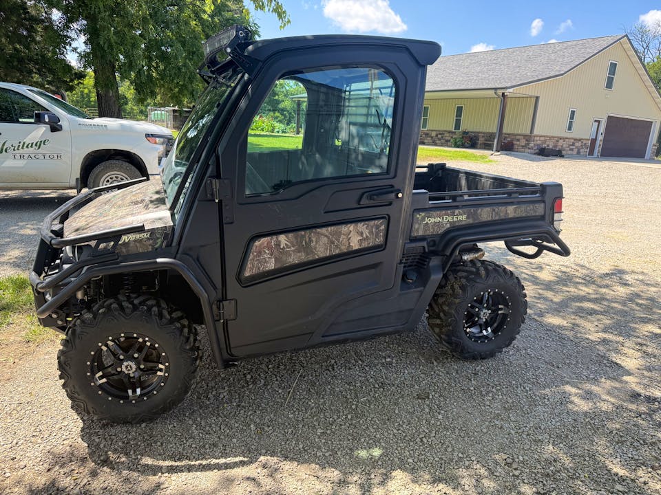 John Deere XUV835M