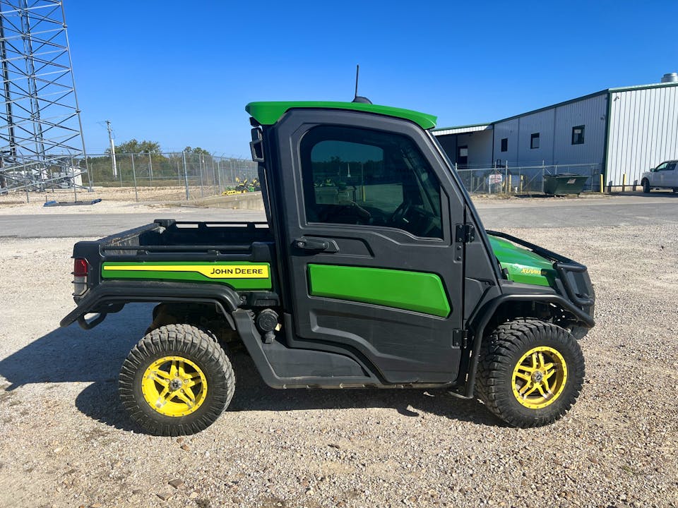 John Deere XUV835R